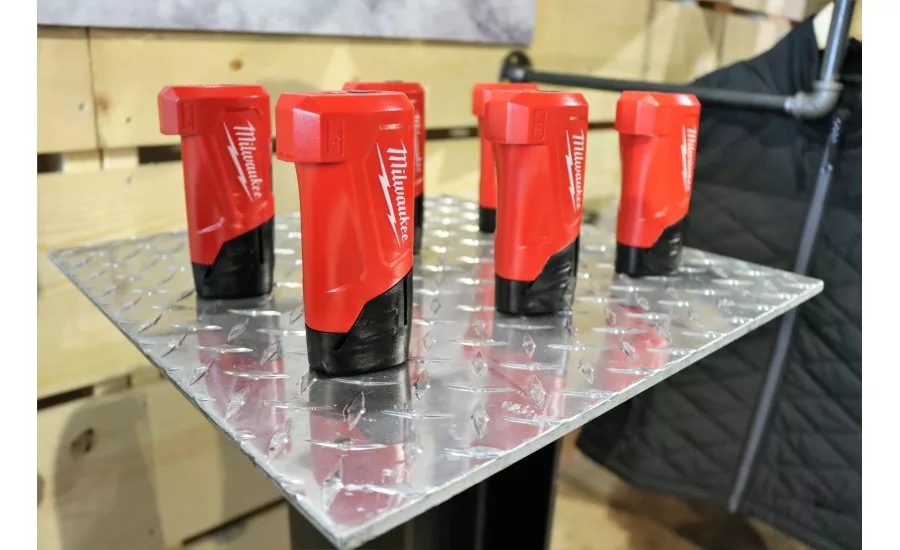 All M12 heated jackets will ship with M12 travel batteries