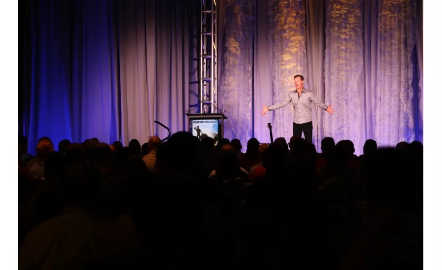 World-class virtuoso guitarist, comedian, and motivational speaker Mike Rayburn speaks to attendees of Nexstar Network’s Leadership Spotlight in Houston