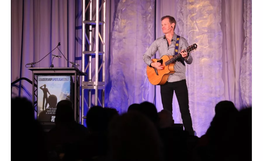 World-class virtuoso guitarist, comedian, and motivational speaker Mike Rayburn performs for attendees of Nexstar Network’s Leadership Spotlight in Houston