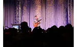 World-class virtuoso guitarist, comedian, and motivational speaker Mike Rayburn performs for attendees of Nexstar Network’s Leadership Spotlight in Houston