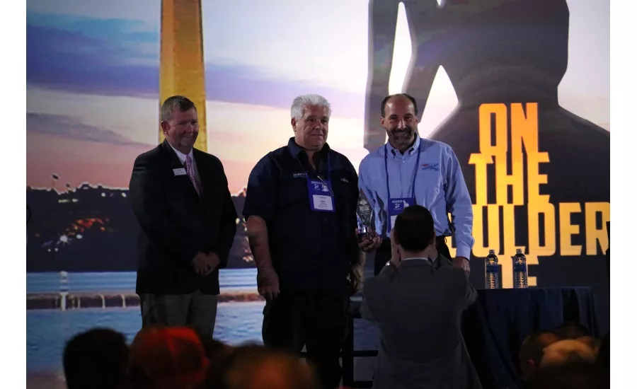 Representatives from New York-based Design Air accept the 2017