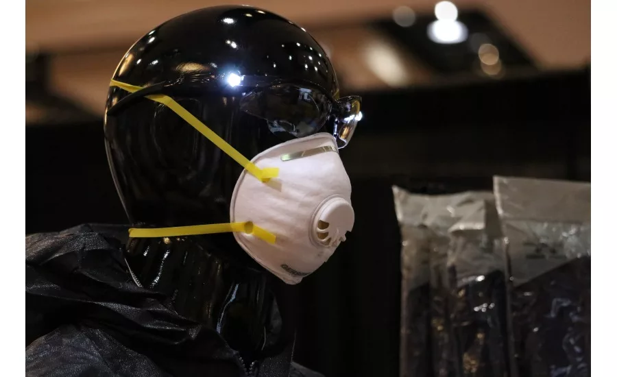 Vendors show their wares and connect with show attendees at the 2017 Service World Expo Sept. 7-8 in Las Vegas