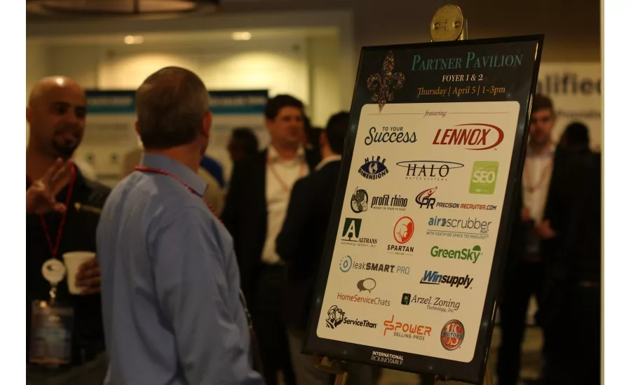 Service Roundtable members and partners visit the Partner Pavilion