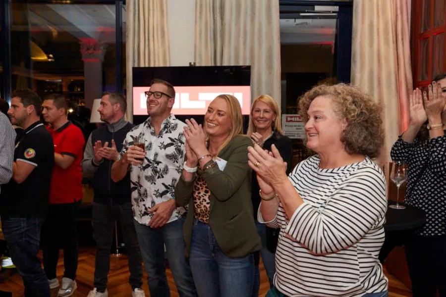Guests thank Hilti team 