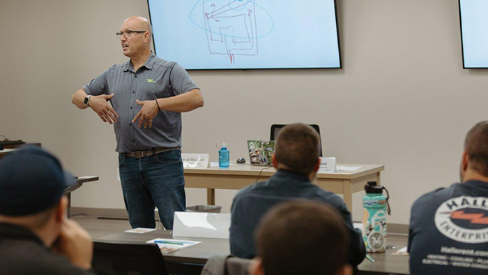 Dave Holdorf, Taco’s Product & Application Instructor, East, leads a hydronics class at PPATEC.