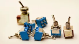 Electric toggle switch. 