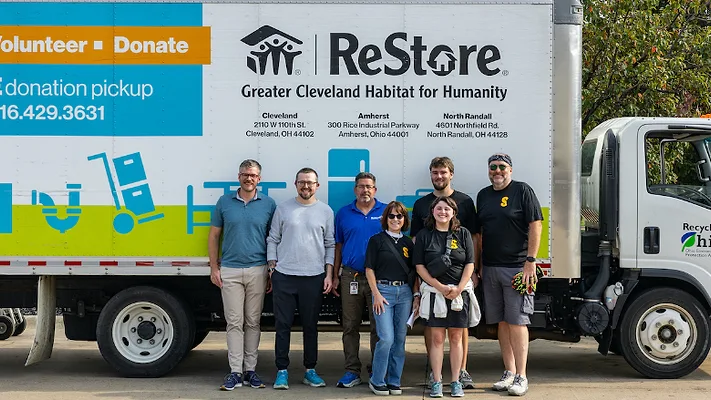 The Sonnhalter team in front of a ReStore truck.