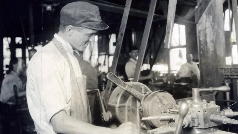 An early Sloan employee.