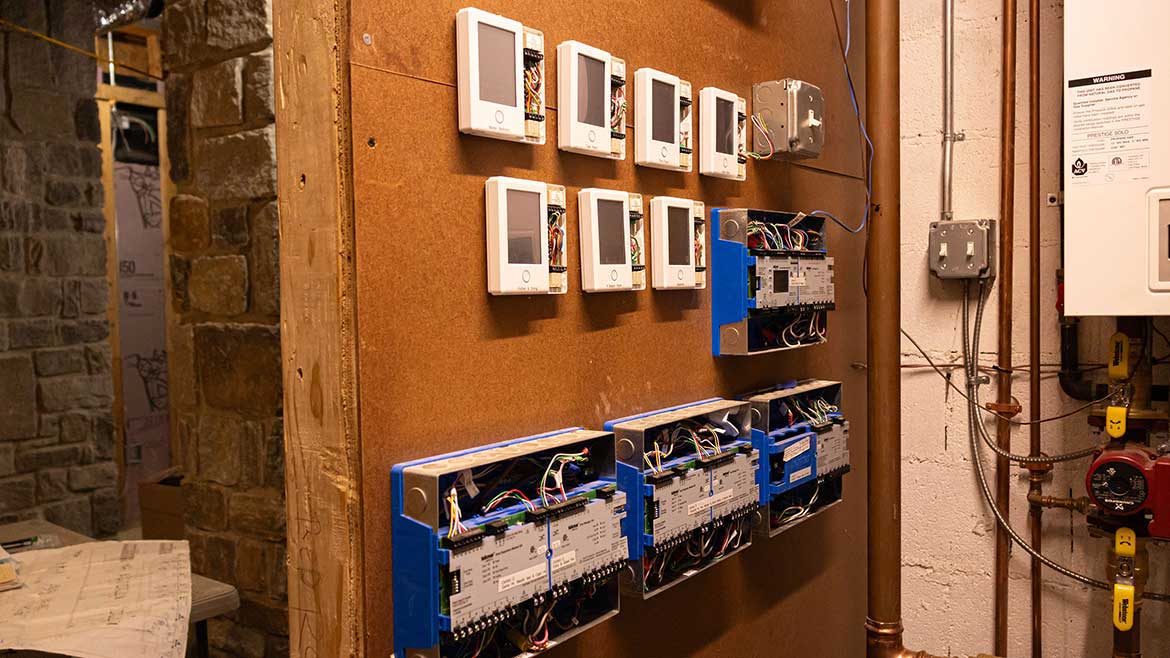 06 PM 0124 Radiant Heating System feature, smart home control