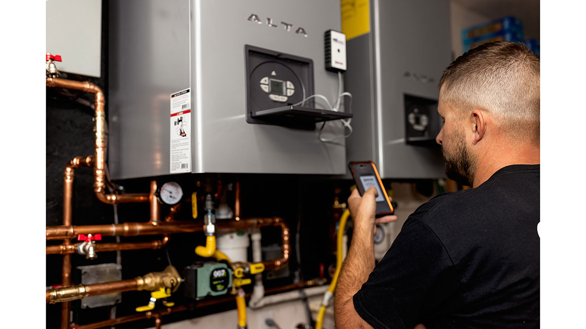 Rader connects the Alta boiler to the USB-Connect Bluetooth app in order to set boiler setpoint temperature.