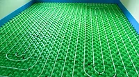 Hole room floor heating system - hydro installation with pipes