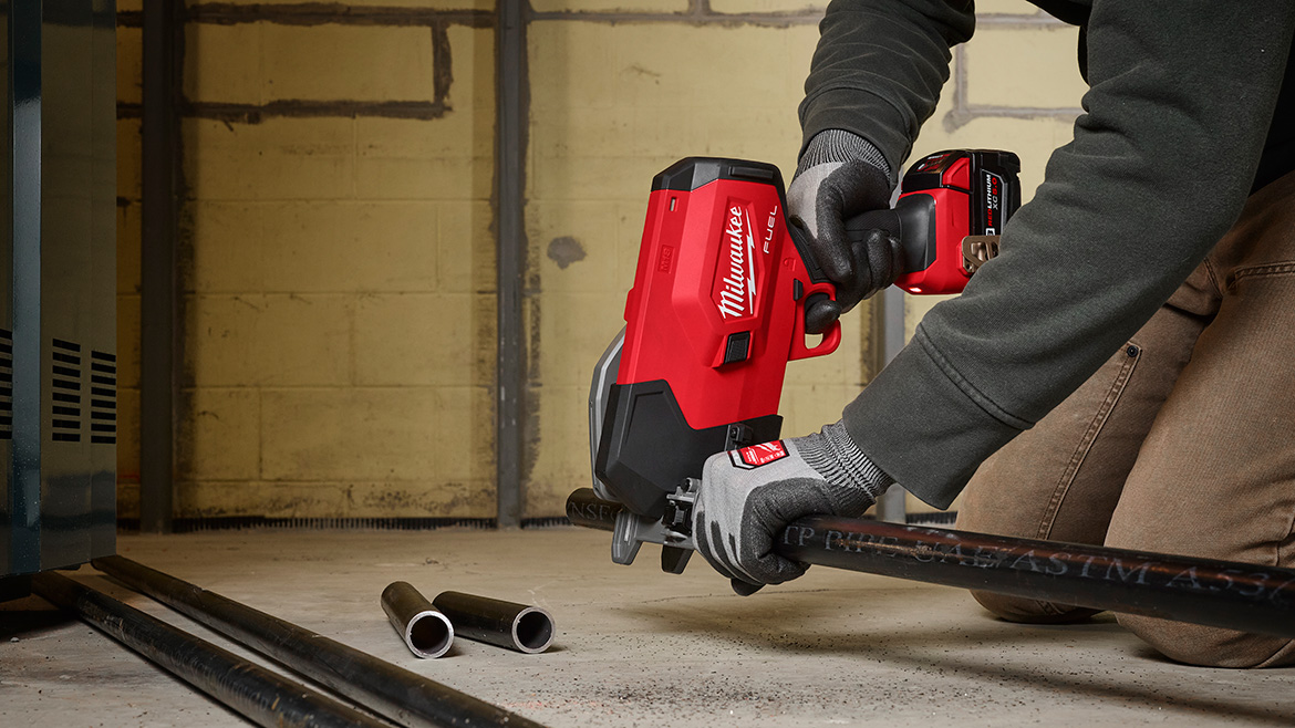 Milwaukee Tool steel pipe cutter and cutting blade