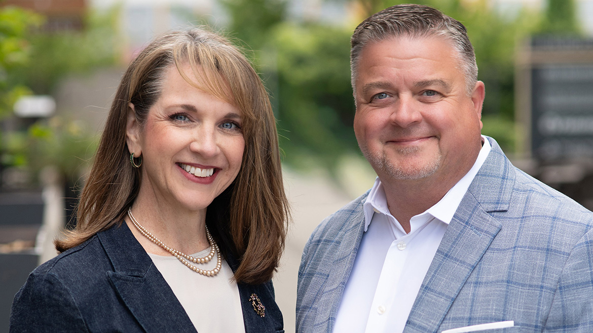Synergy Sales NW Co-founders Jay Hollabaugh and Brenda Cashdollar