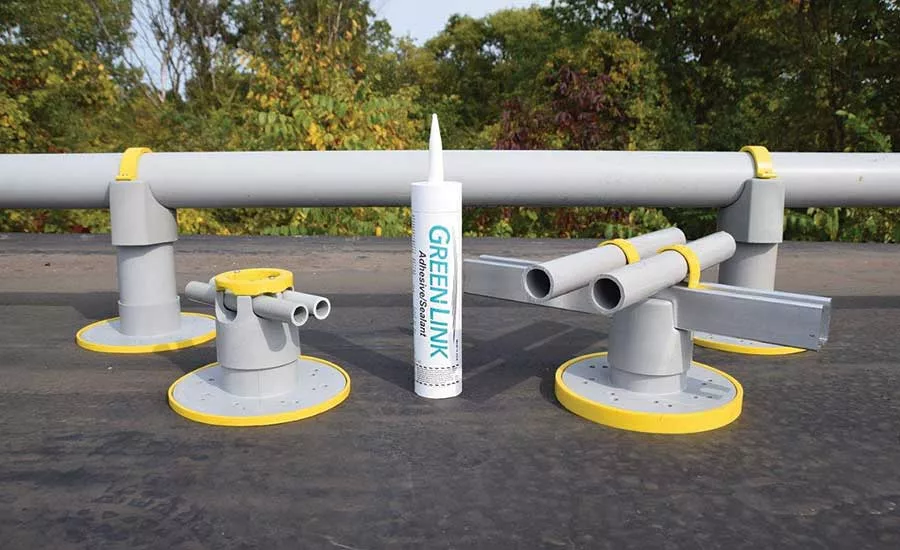 Green Link's Heavy Pipe KnuckleHead strap system