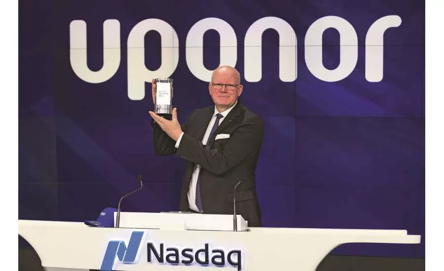Uponor-NASDAQ-Closing-Bell-4-CEO-Award